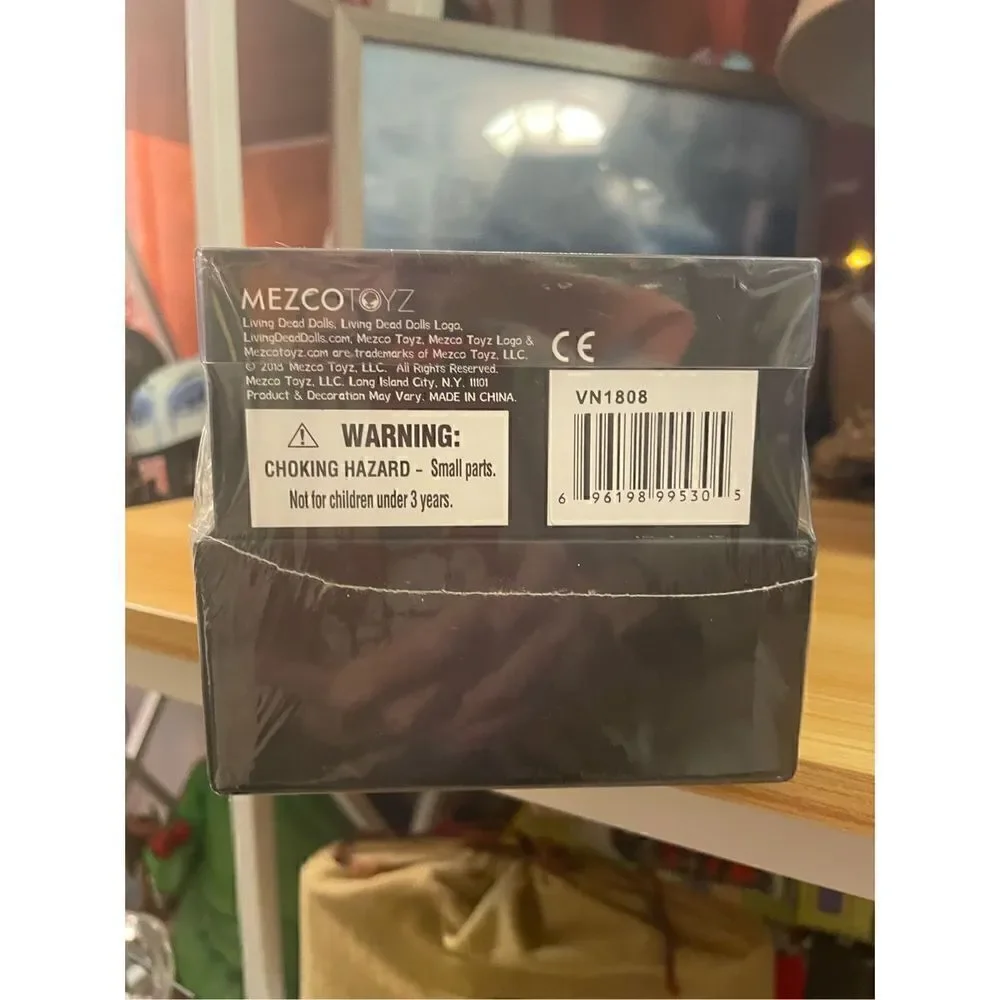 Mezco Toyz exclusive mezco